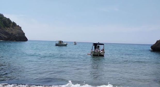 Nove persone in difficoltà nel mare di Sperlonga, decisivi i soccorsi della Guardia costiera