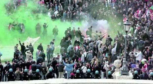 Feyenoord-Roma, polizia Olandese teme vendetta dei tifosi giallorossi: «Reagiremo duramente»