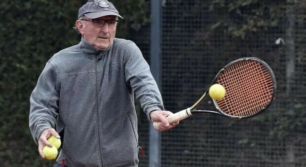Ciro Cirillo morto per un malore, era maestro di tennis al Foro Italico: aveva 66 anni