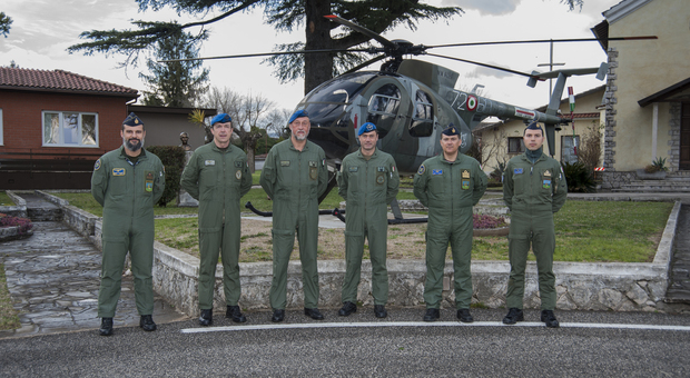 Piloti istruttori dell'Esercito, consegnati gli attestati al 72° stormo di Frosinone