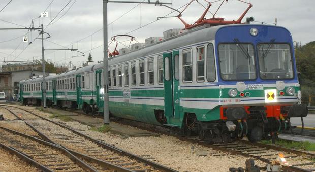 Benevento, treni incubo sulla Valle Caudina