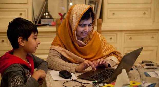 La lezione di Malala: documentario da oggi in sala sull’incredibile parabola della ragazza pakistana sopravvissuta all’odio integralista