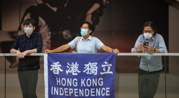 Hong Kong, Gran Bretagna offre passaporto. La Cina pronta a contromisure