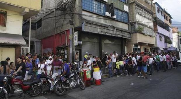 Venezuela, plebiscito al referendum sulla Costituzione: 98,4% contro Maduro