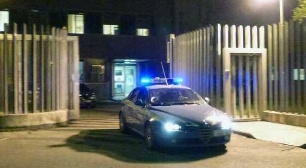Viterbo, sorpresi a rubare in villa la polizia arresta tre ladri