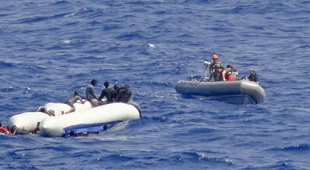 Mancano celle frigorifere su nave di soccorso: 12 corpi abbandonati in mare