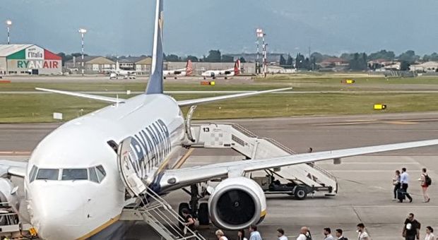 Ryanair, sciopero piloti: 85% dei voli regolari in Europa