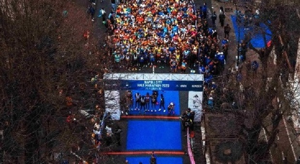 La partenza della Napoli City Half Marathon