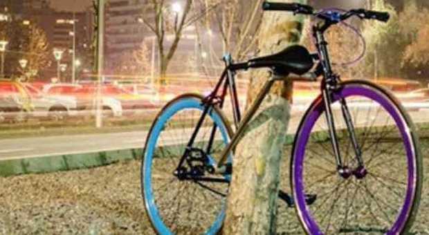 Yerka, la bici antifurto che non si può rubare: inventata in Cile da tre studenti universitari