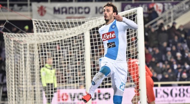 Gabbiadini salva il Napoli nel finale Con la Fiorentina finisce 3-3