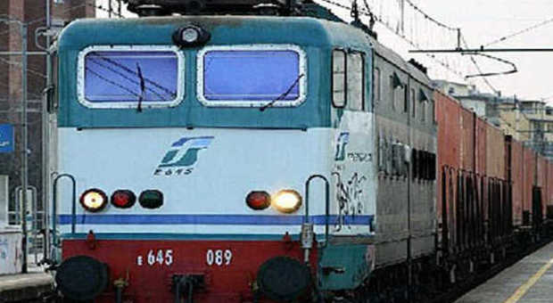 Cadavere sui binari della Roma-Viterbo, bloccata la circolazione dei treni