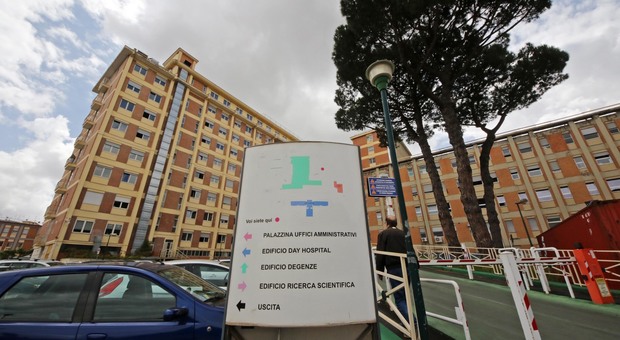 Napoli, ospedale Pascale: stop file, tutti i documenti dei pazienti on line