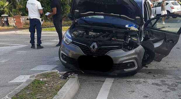 Scontro tra due auto in via Gradisca a Pasiano, una donna finisce in ospedale