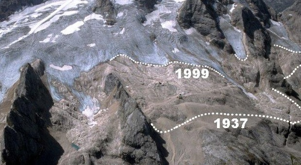 Il ghiacciaio della Marmolada sta scomparendo Foto