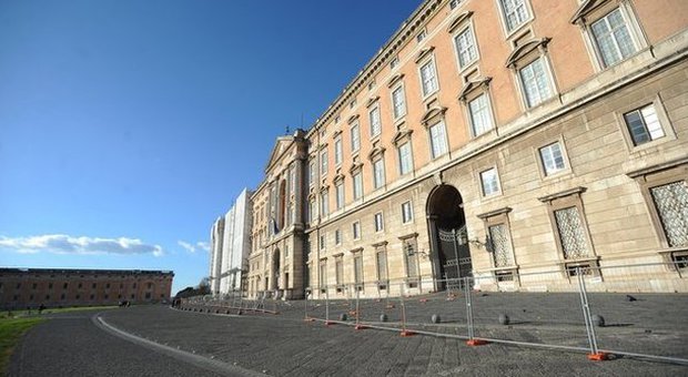 Reggia di Caserta, inchiesta sugli appalti «urgenti»: tra gli indagati l'ex sovrintendente