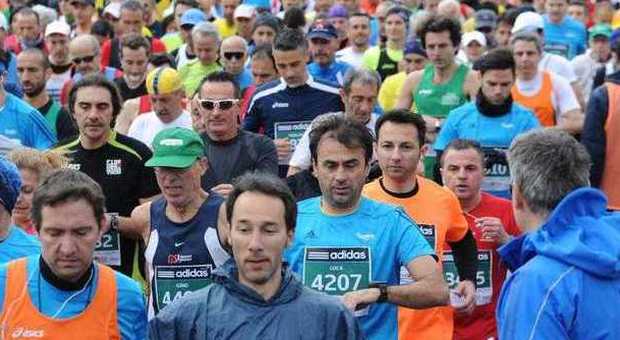 Maratona di Roma, la corsa dei record: il 23 marzo in 17 mila al nastro di partenza