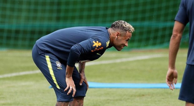 Allarme Brasile per Neymar: l'allenamento dura solo 15'