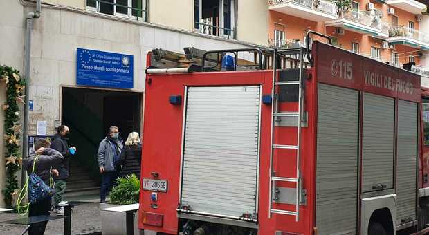 Napoli, evacuata la scuola elementare Morelli al Vomero: sospetta fuga di gas