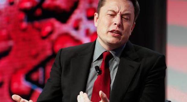 Elon Musk scopre dipendente sabotatore che diffonde dati segreti sulla Tesla
