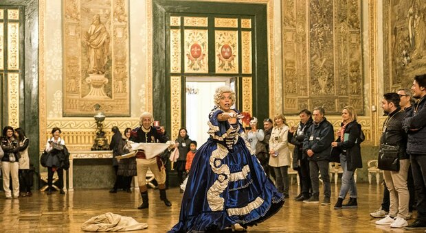 Palazzo Reale apre le porte al Carnevale, visite guidate in maschera per bambini