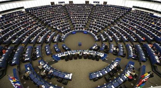 Fondi Ue al riparo da penali sul deficit, la mossa dell'Europarlamento