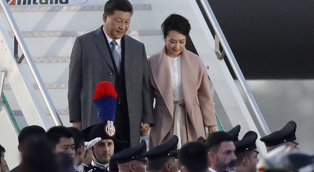 Xi Jinping a Roma, il presidente cinese è atterrato a Fiumicino