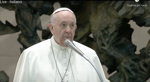 Papa Francesco condanna le mutilazioni genitali femminili: umiliata la dignità della donna