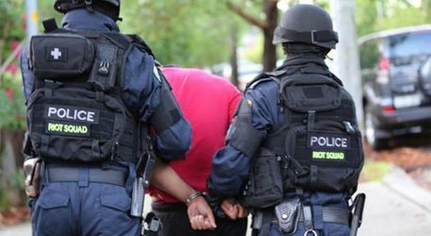 Australia, attacco multiplo a Natale a Melbourne, sette arresti in Australia: commando ispirato all'Isis