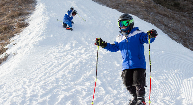 Piancavallo, la neve salva la stagione: domenica sugli sci, aperte le piste
