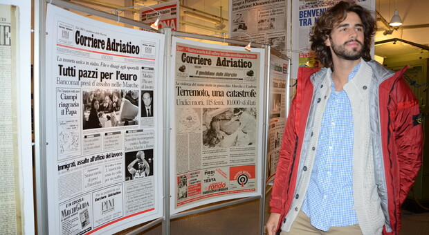 Gianmarco Tamberi nella sala storica del Corriere Adriatico nel novembre del 2016