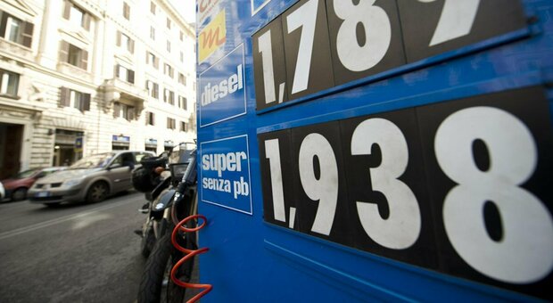 Benzina, perché il pieno costa di più nonostante i sussidi?