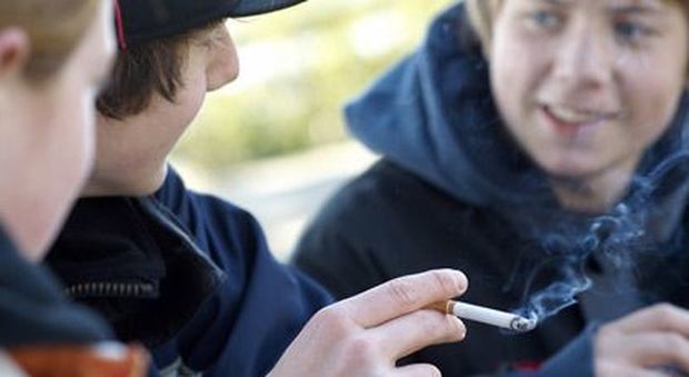 Italia prima in Europa per fumatori adolescenti