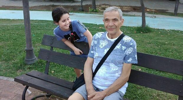 Napoli, nonno Mario operato di tumore durante il lockdown torna dalla nipotina