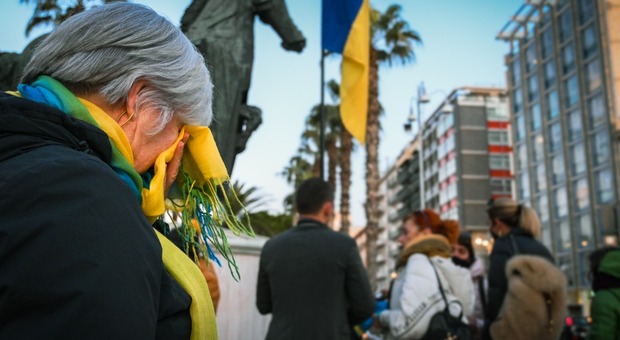 Manifestazione per la pace a Bari: «Noi, metà ucraini e metà baresi»