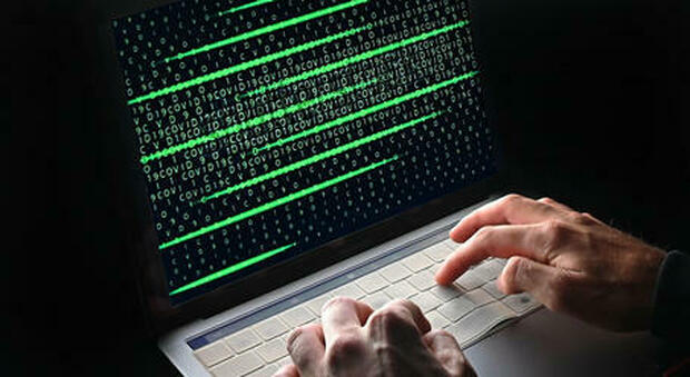 Sito Regione Lazio hackerato, rischio dati venduti sul dark web