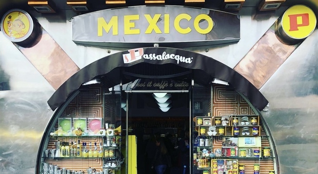 Bar Mexico in piazza Dante