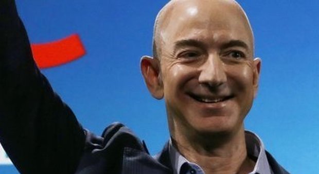 Jeff Bezos batte Bill Gates: è lui ora l'uomo più ricco del mondo