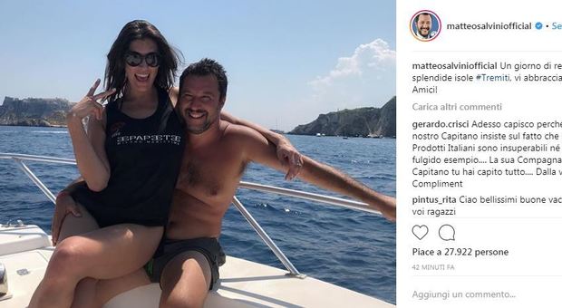 Salvini e Isoardi, cartolina dalle Tremiti: «Un giorno di relax»
