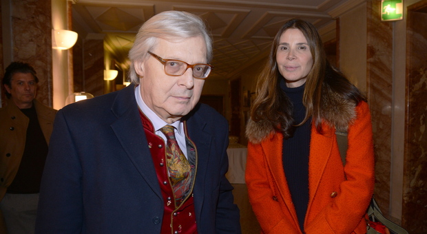 «Vittorio Sgarbi è depresso, non si alza dal letto e rifiuta di mangiare»: dalla malattia ai problemi legali, i motivi che lo hanno fatto sprofondare nel buio