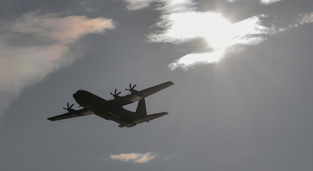 Aereo militare con 38 persone a bordo scomparso dai radar: «È stato distrutto»
