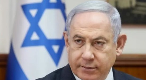 Netanyahu a processo per corruzione, frode e abuso di potere: «Vogliono abbattere a destra»