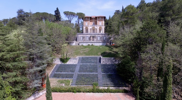 Parco di Villalago chiuso da anni La consigliera Monia Santini chiede spiegazioni al presidente Lattanzi