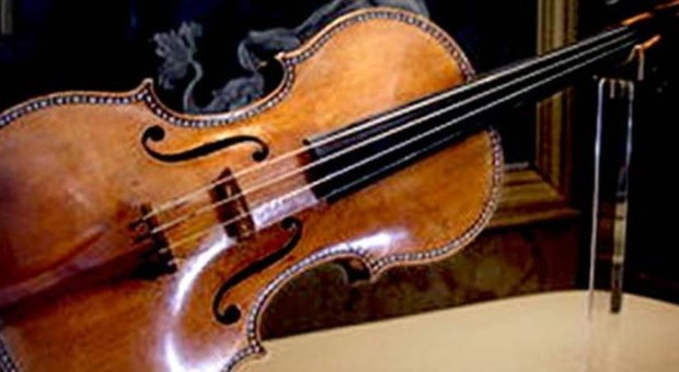 Nei laboratori dell'Unitus la ricerca dei segreti degli antichi violini di Stradivari