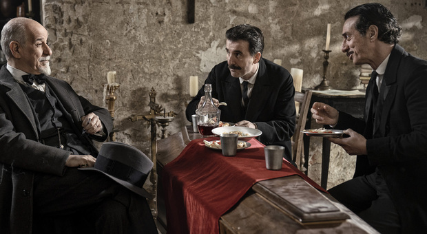 Toni Servillo con Ficarra & Picone nel film "La stranezza"