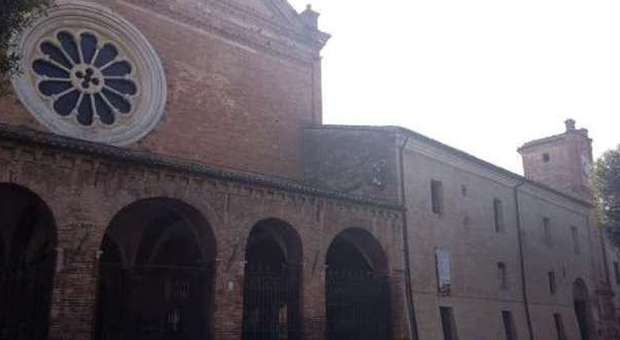 Chiaravalle: i carabinieri in Comune per il chiostro, acquisiti documenti