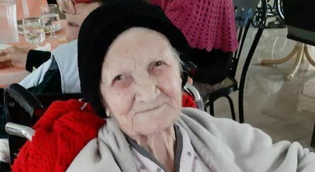 Covid: otto morti nella casa anziani, nonna Rosina guarisce a cent'anni