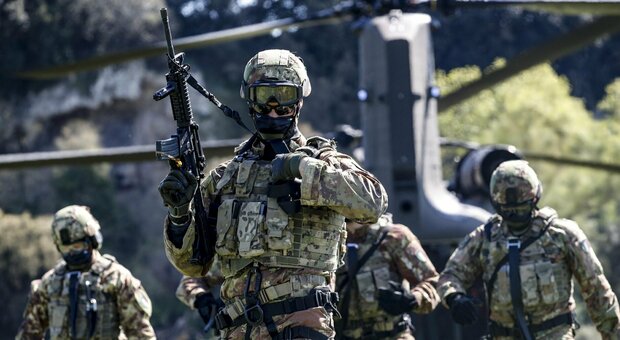 Ucraina, l'esercito italiano si prepara per la guerra : reparti in assetto combat. Scatta la modalità “warfighting”