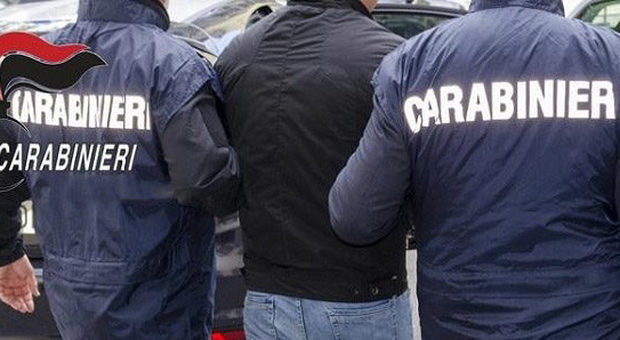 Napoli, arrestato affiliato al clan Verde: in cella per insulti e minacce ai carabinieri