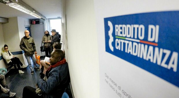 Reddito di cittadinanza: 229mila beneficiari in Campania, molti di meno al Nord