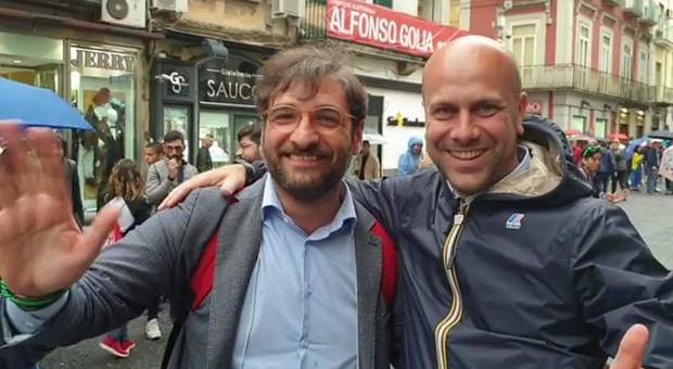 Aversa, Alfonso vince il derby Golia: sconfitto il candidato di Salvini